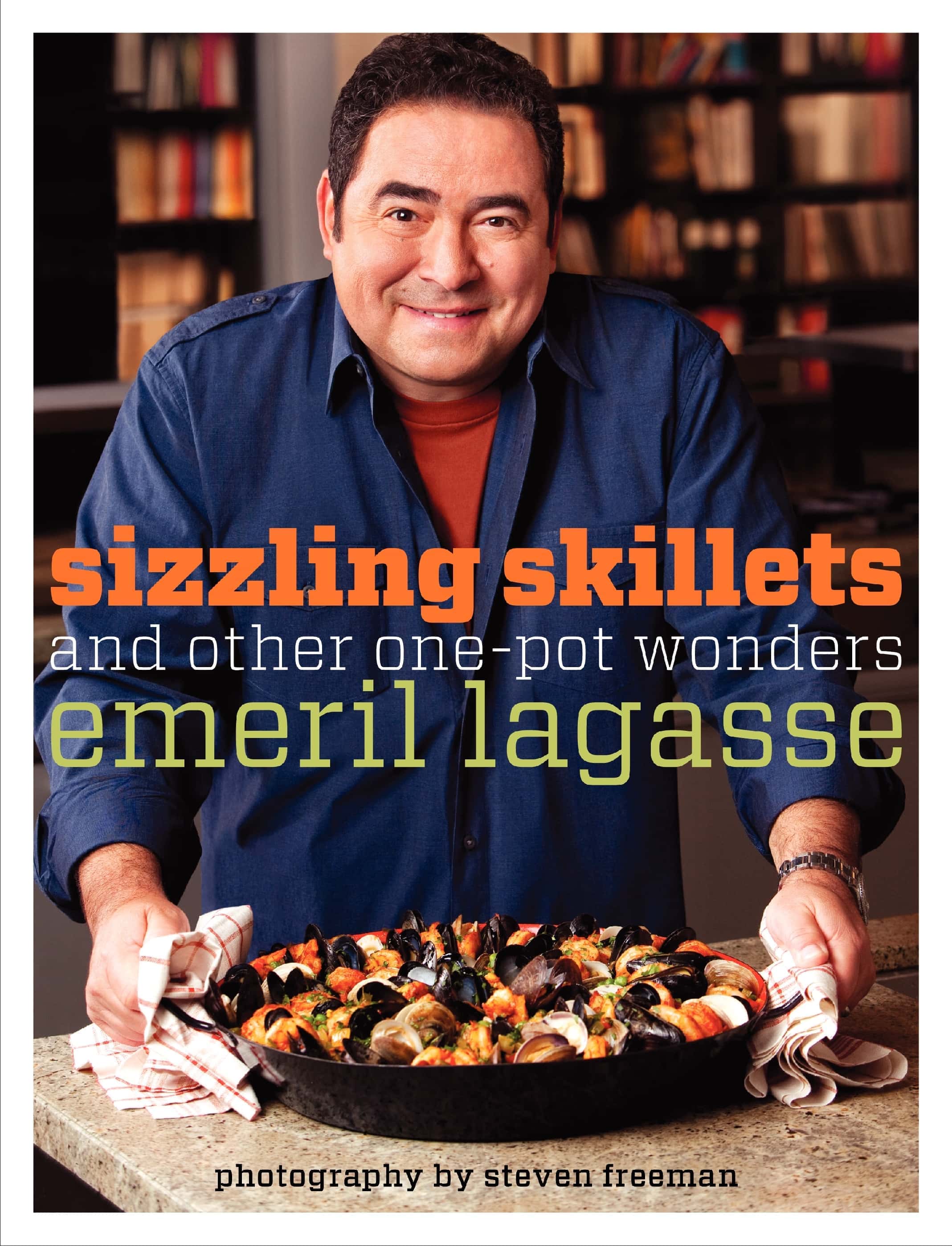 Sizzling Skillets Giveaway and Chicken Pot Pie