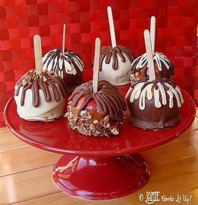Adding Pizzazz to Caramel Apples