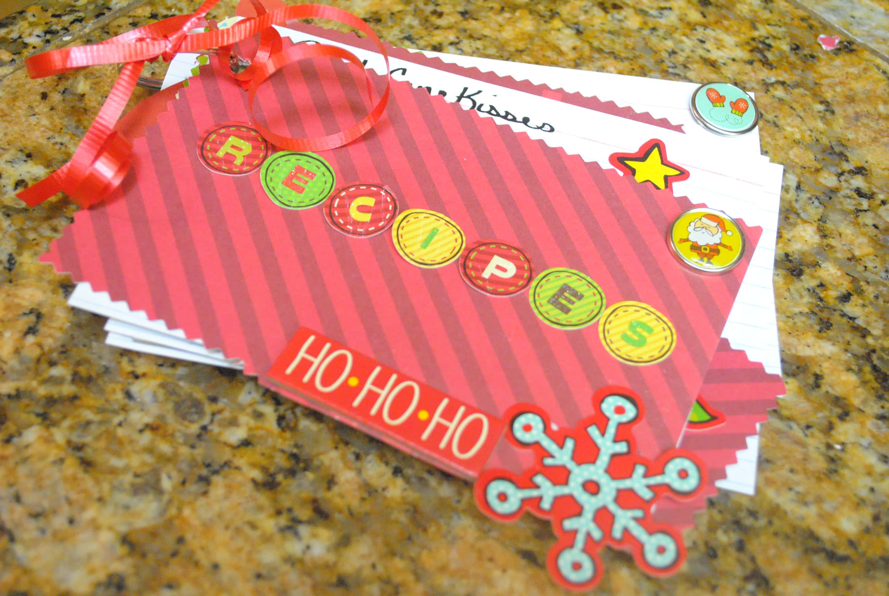 Holiday Gift Idea: Elmer’s #GlueNGlitter Homemade Recipe Cards