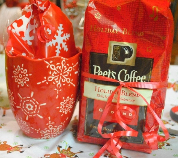 Peet’s Holiday Blend Coffee and Giveaway