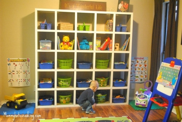 Pinterest Project: Homemade Ikea Expedit Bookcase