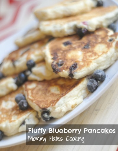 Fluffy Blueberry Pancakes {Gluten Free Optional}