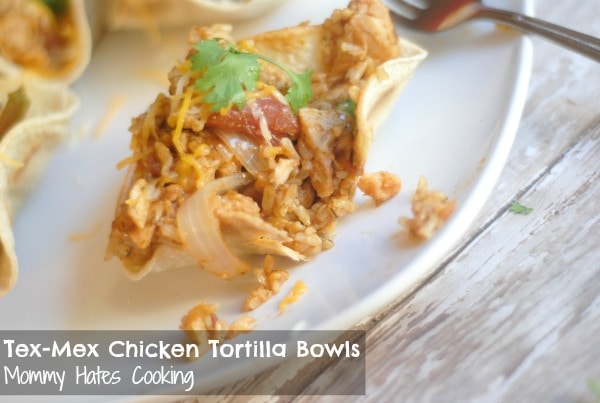 {Easy Meal Alert} Tex-Mex Chicken Tortilla Bowls