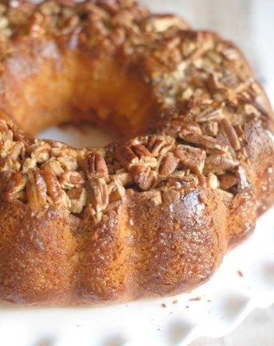 {Decades of Desserts} Pecan Rum Cake