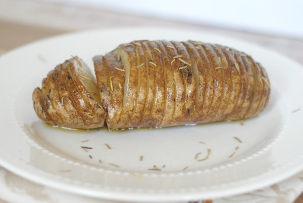 {Garden Fresh Fridays} Hasselback Potatoes