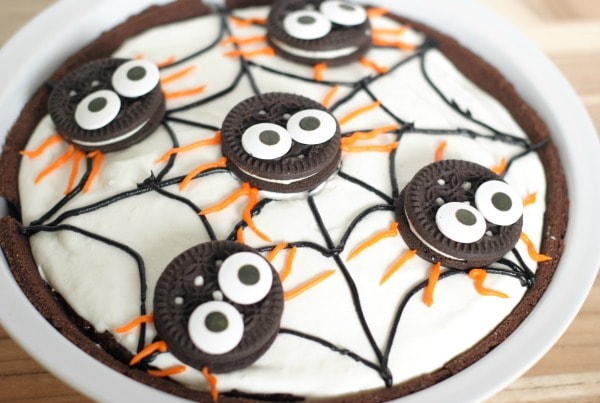 Spider Pudding Pie I Hegub #TruMooHalloween #CleverGirls