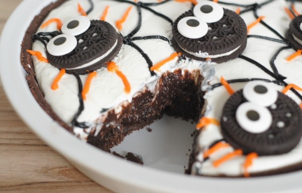 Spider Pudding Pie I Hegub #TruMooHalloween #CleverGirls