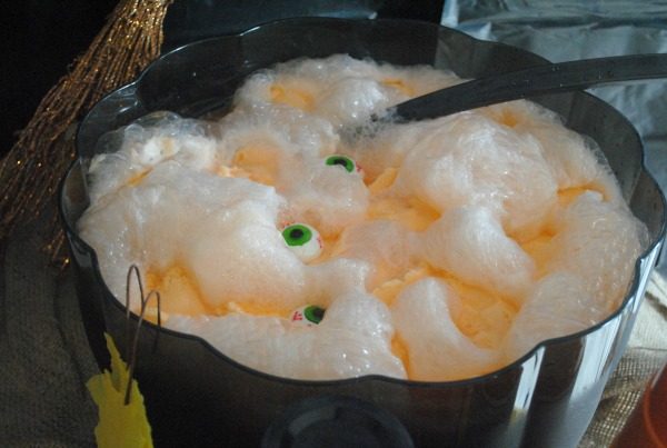 googly eyed punch halloween party foods