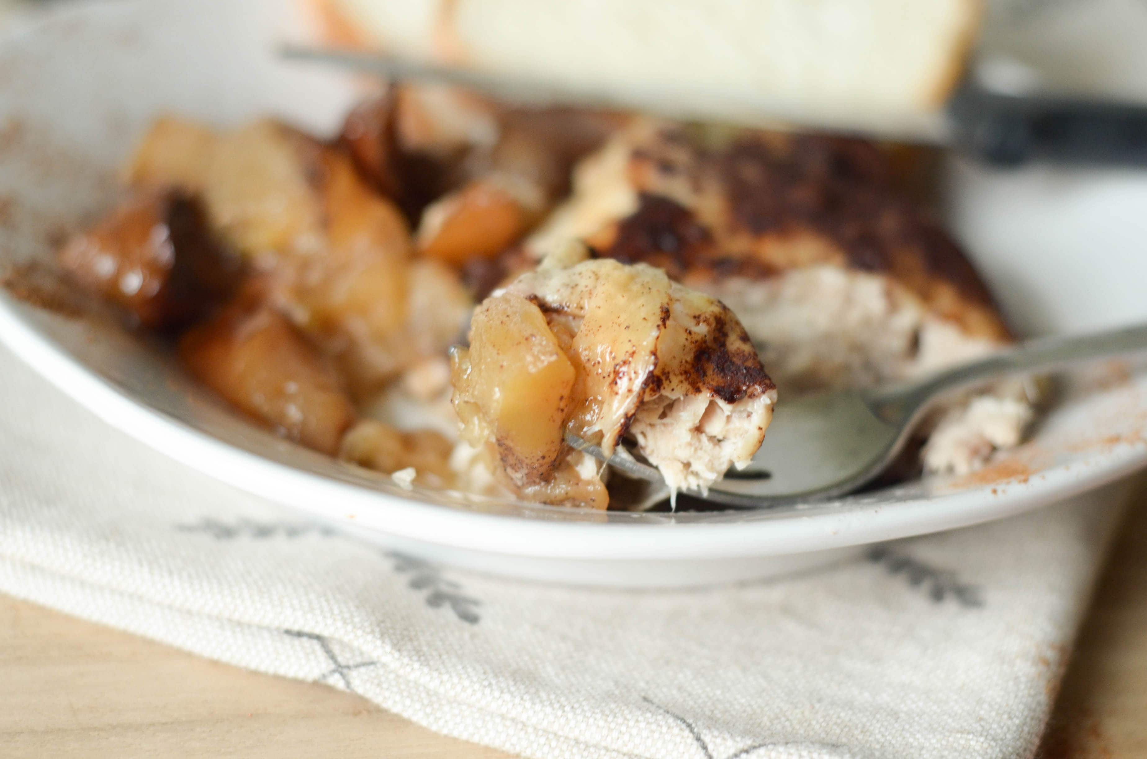 Slow Cooker 3-Ingredient Apple Cinnamon Chicken