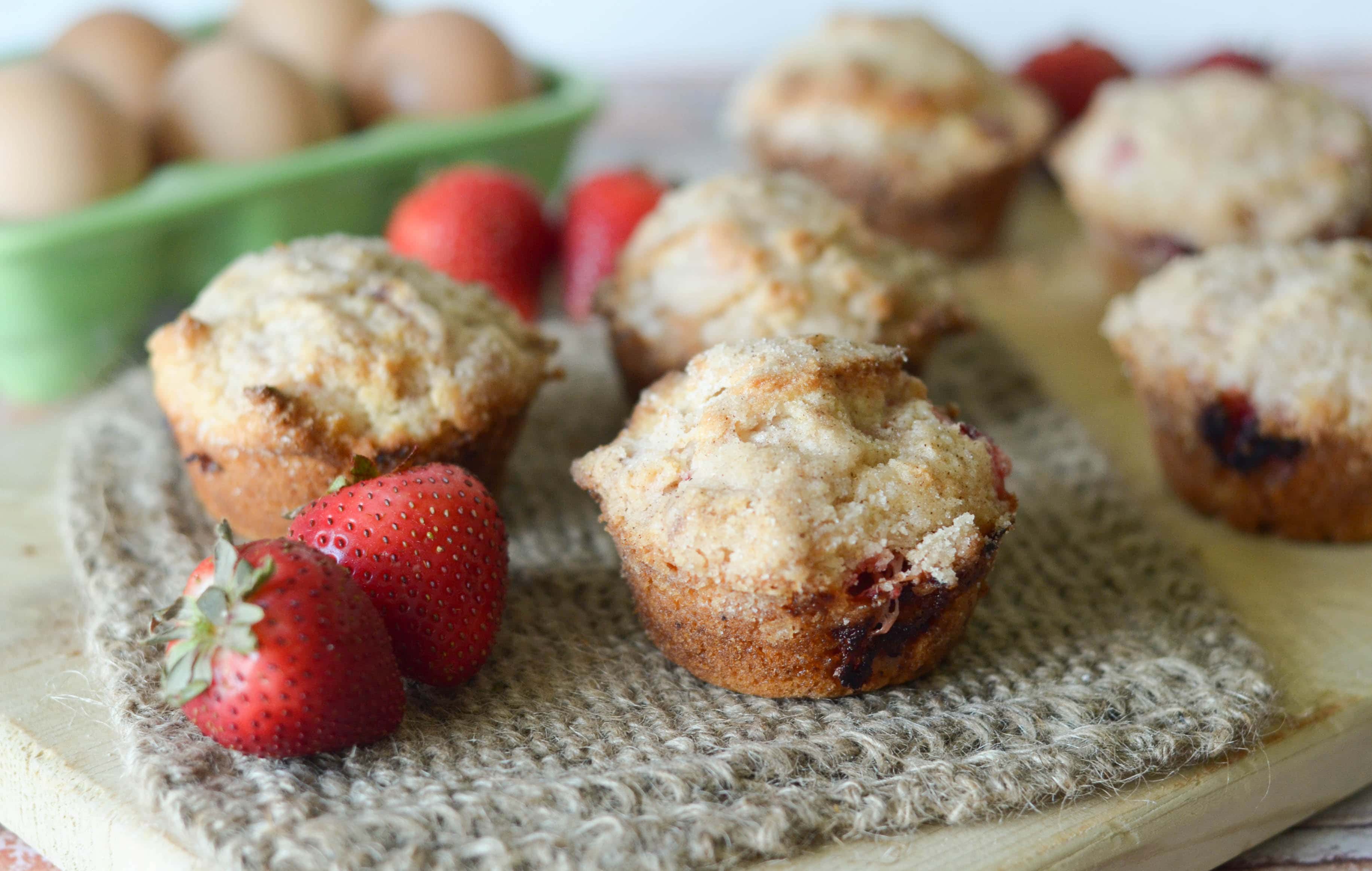 Strawberry Crumble Muffins