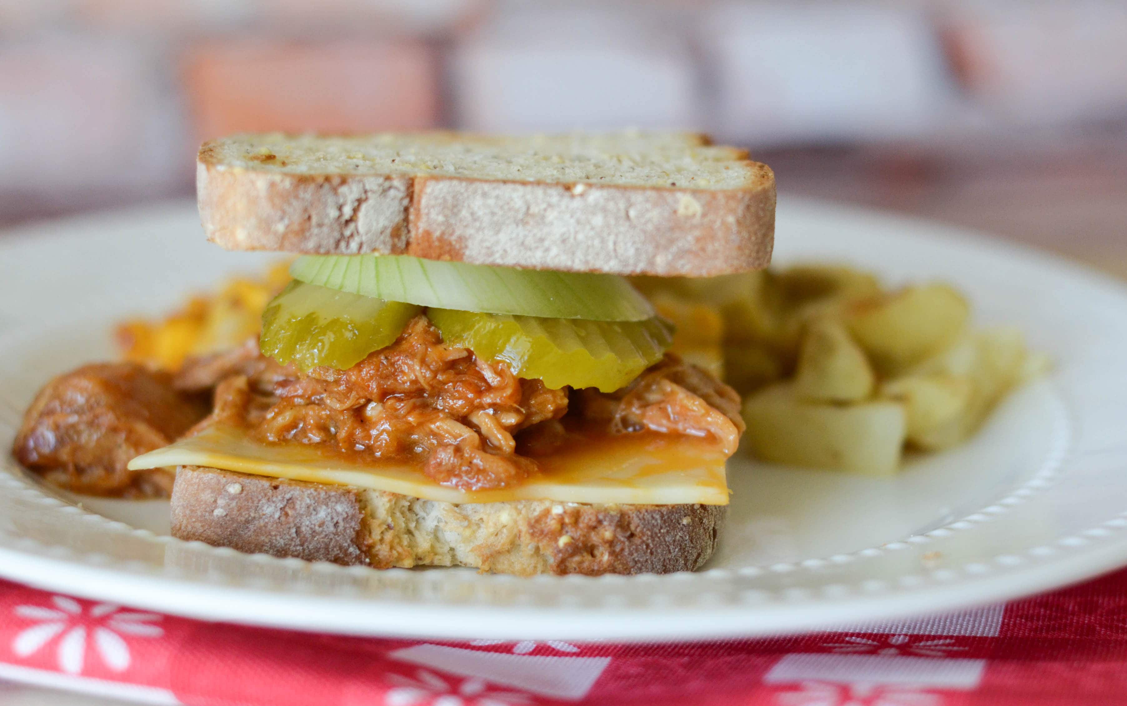 Pulled Pork Sandwiches & Veggies