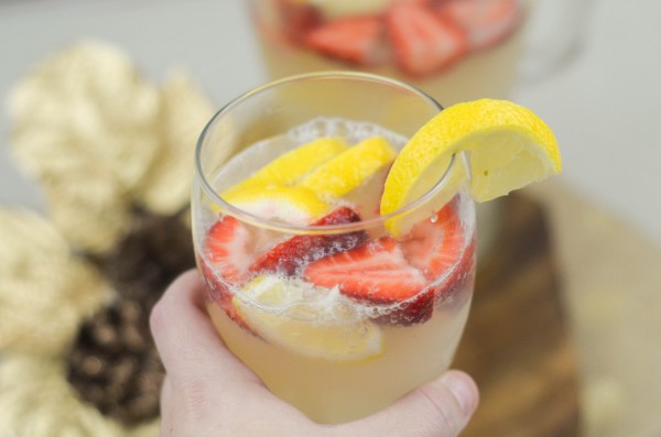Lemon Berry Spritzer #SparklingHolidays #ad