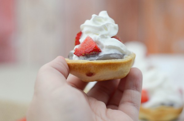 Mixed Berry Cheesecake Tarts #Smuckers #ad