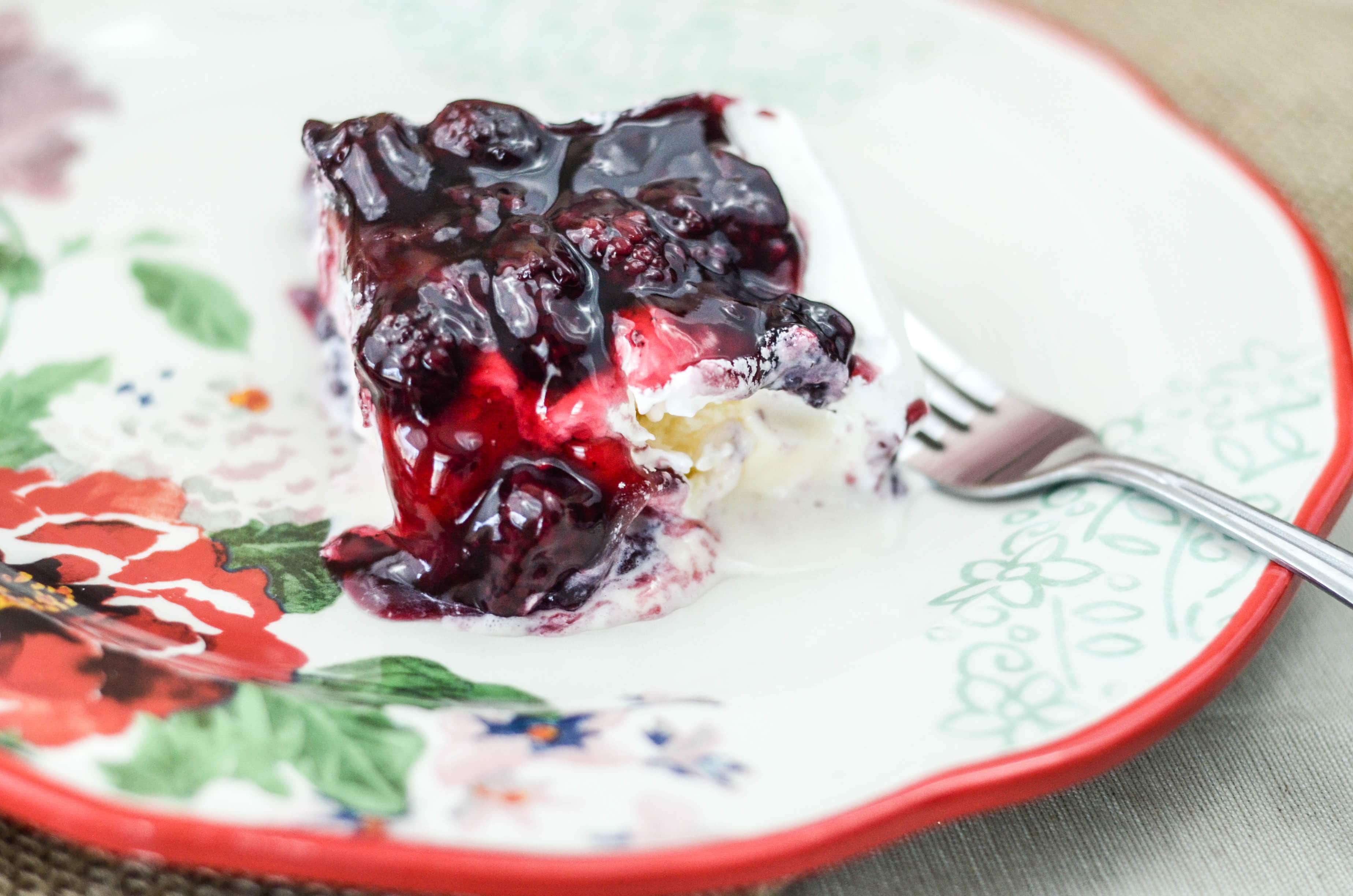 Blackberry Cobbler Ice Cream Cake