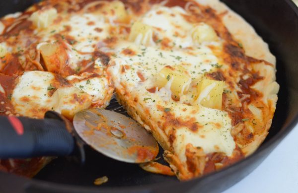 Deep Dish Hawaiian Pizza #RaguTailgating #ad