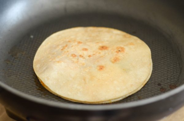 French Onion Cheesy Chicken Quesadillas #MealPlanningwithHiland AD