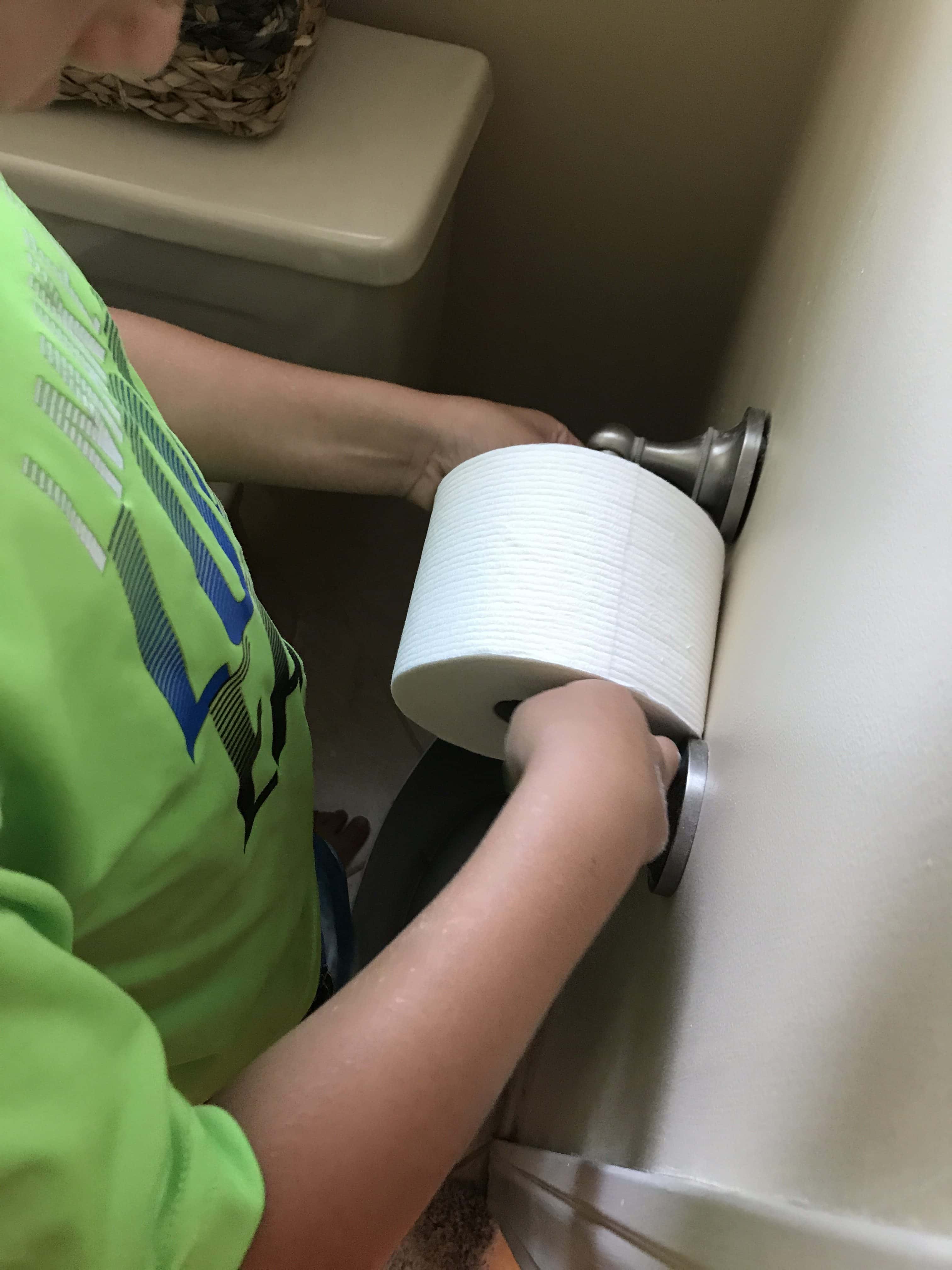 5 Bathroom Chores for the Kids