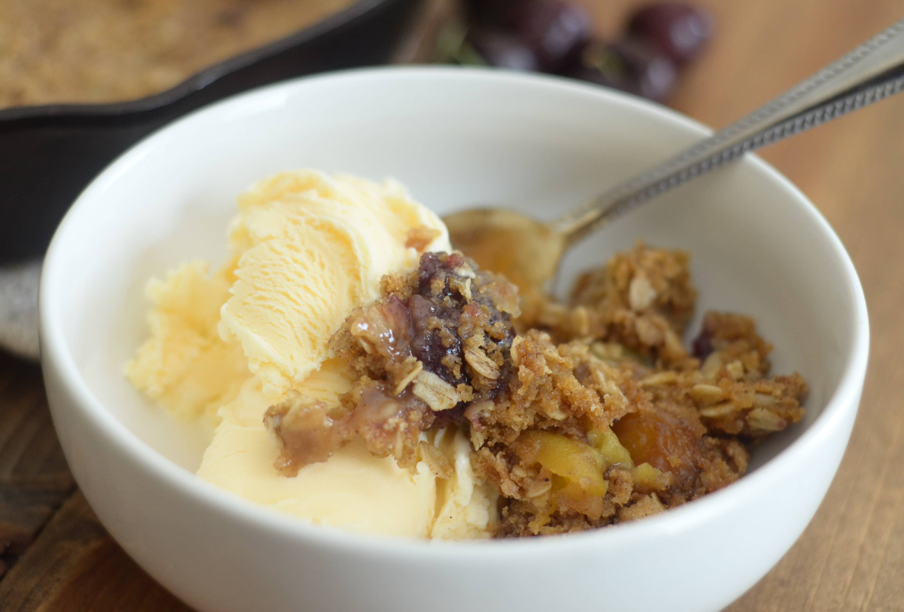 Fresh Cherry Crisp