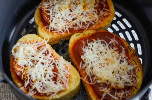 Air Fryer Garlic Bread Pizza Toast