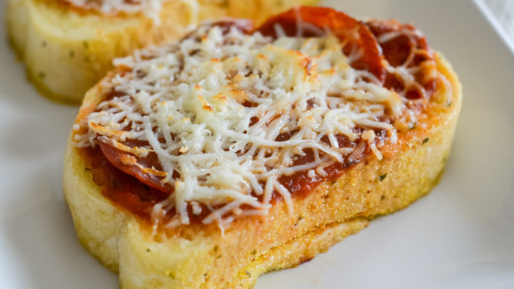 Image for Air Fryer Garlic Bread Pizza Toast