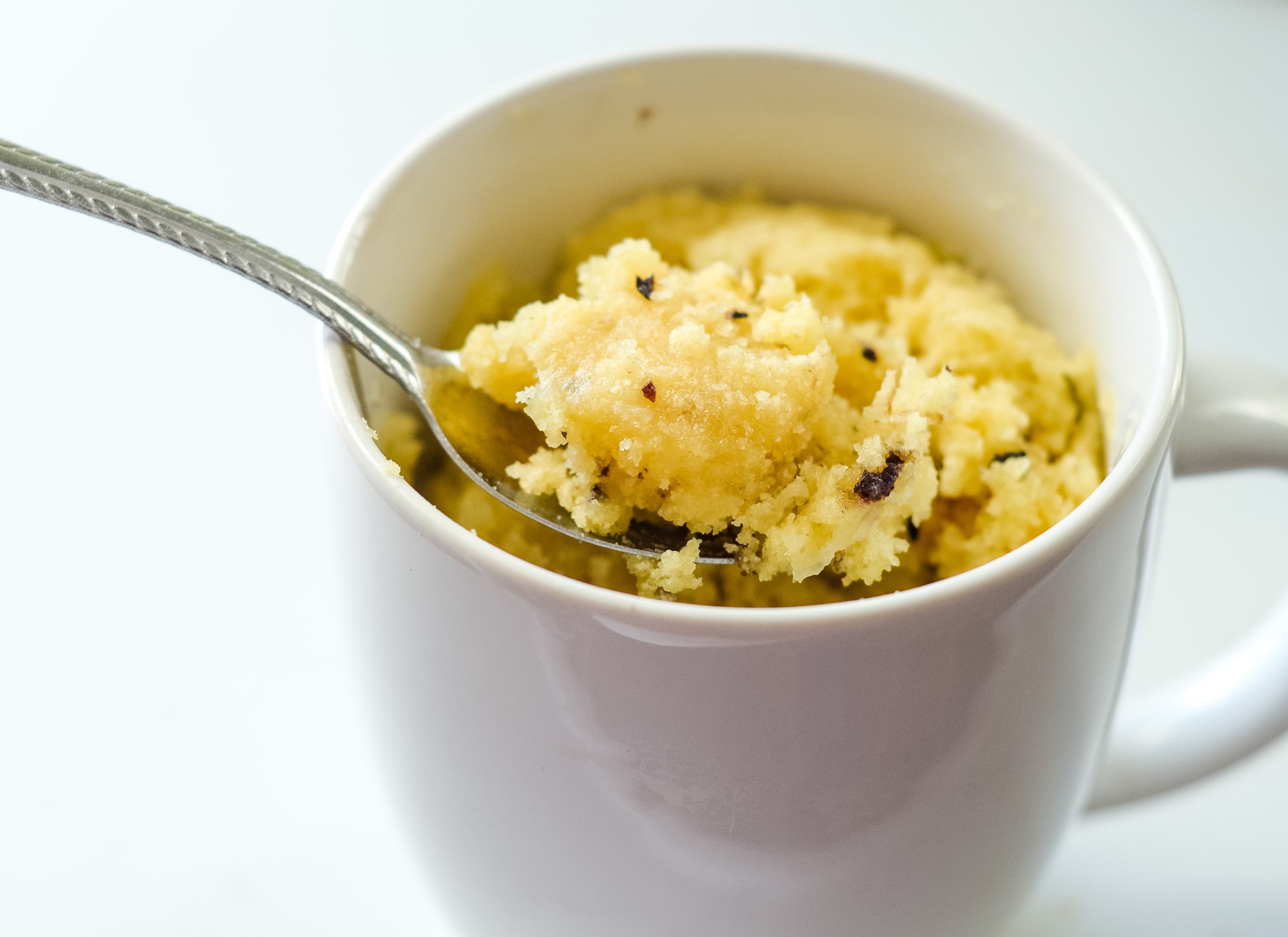 Me Time with Udi’s Gluten-Free Mug Cakes