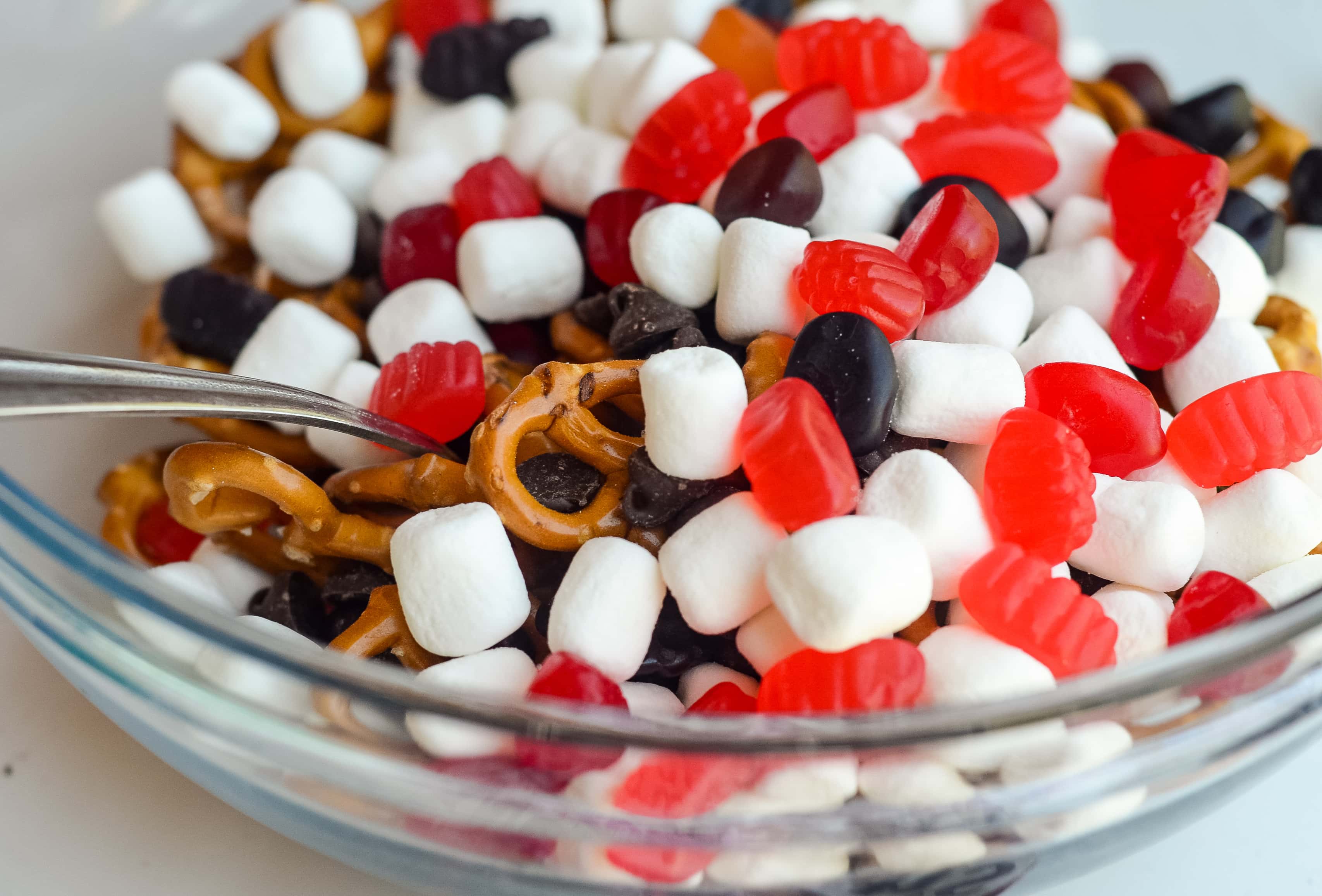 No-Bake Sweet & Salty Snack Mix