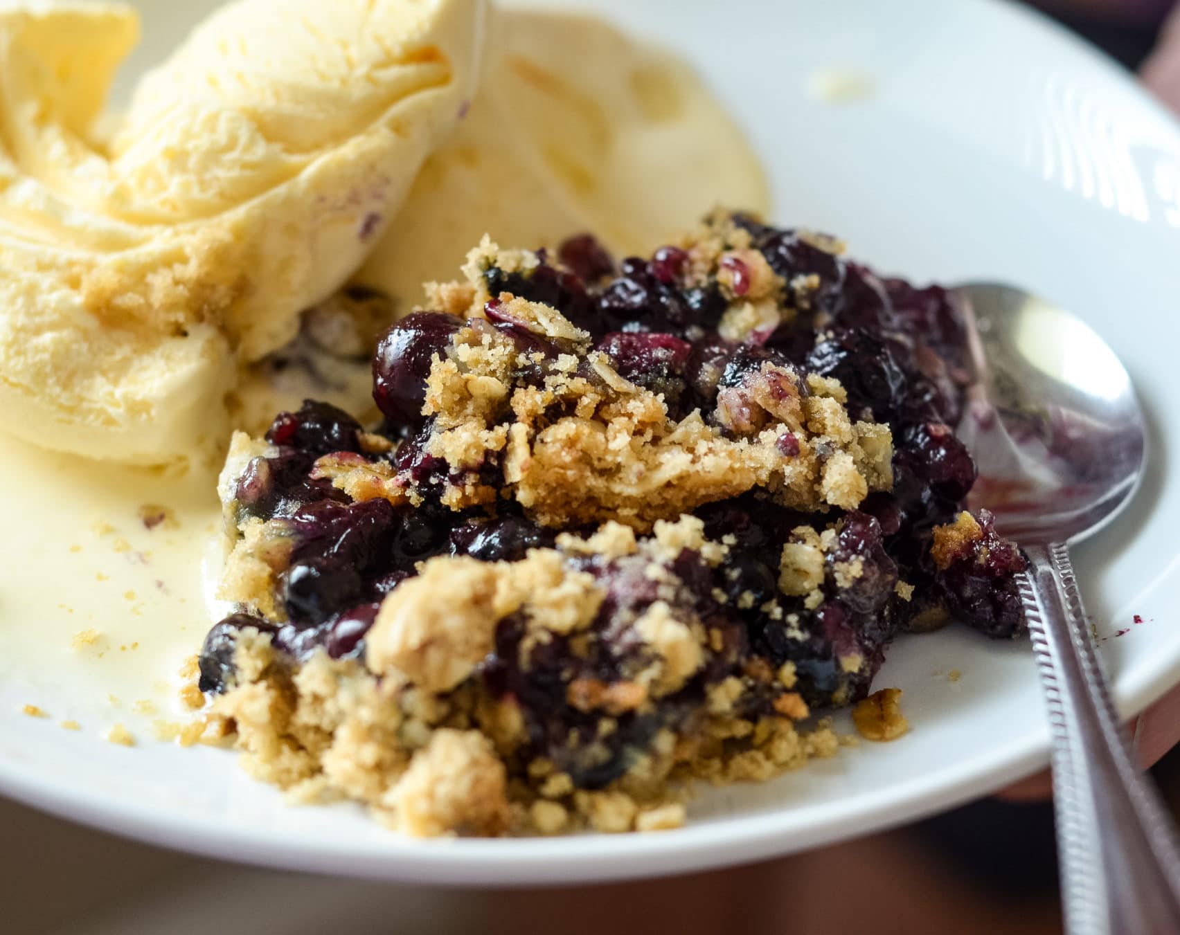 Ninja Foodi Blueberry Crisp (Gluten-Free)