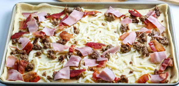 Easy Breakfast Pizza (Gluten-Free)