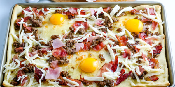 Easy Breakfast Pizza (Gluten-Free)