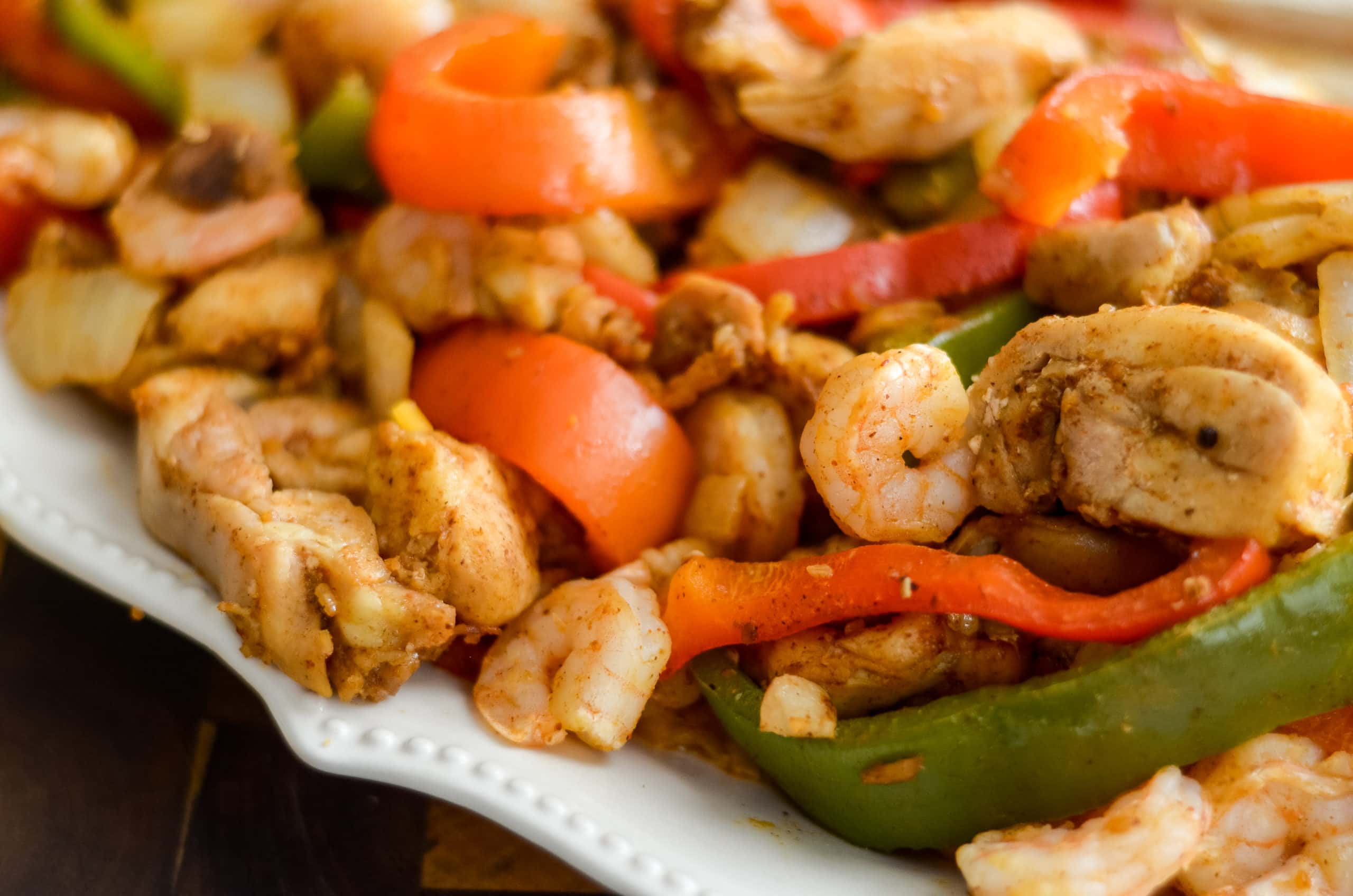 Ninja Foodi Chicken and Shrimp Fajitas