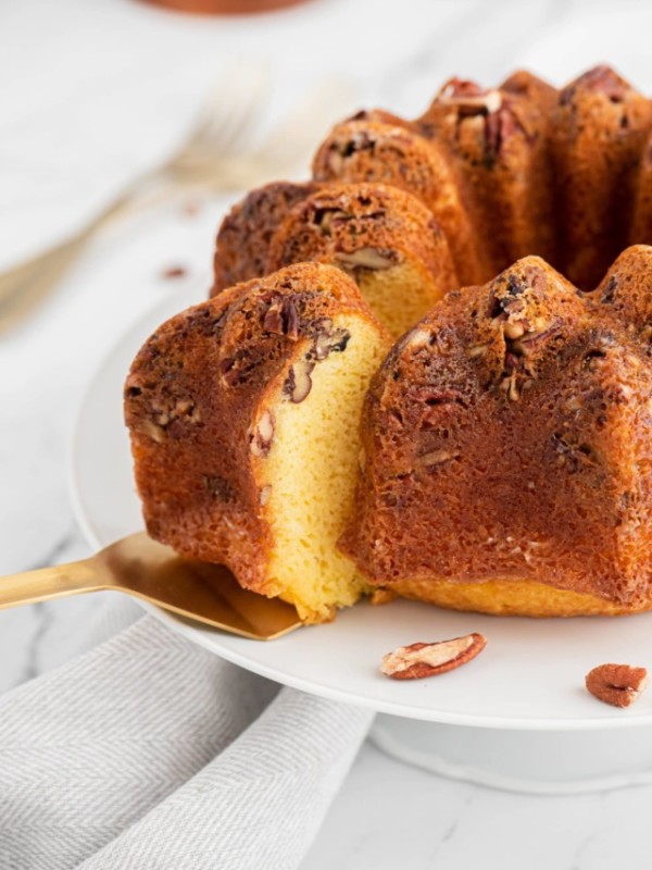 pecan rum cake