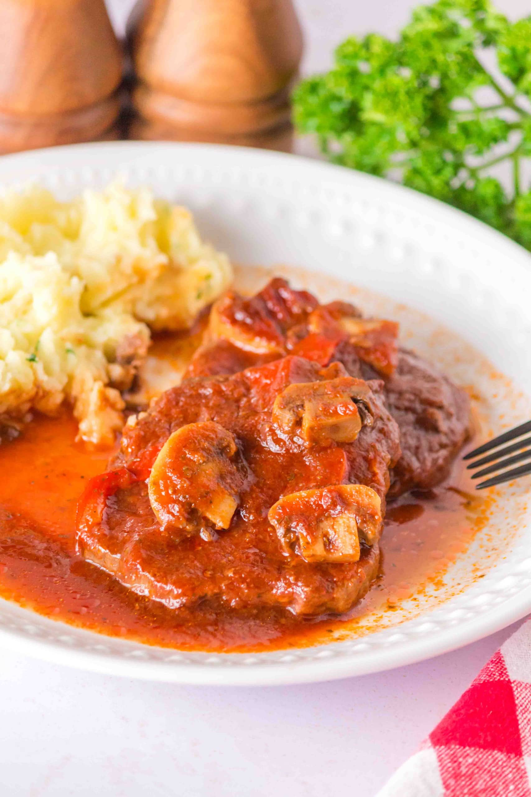 Slow Cooker Italian Steaks (Crockpot Recipe)