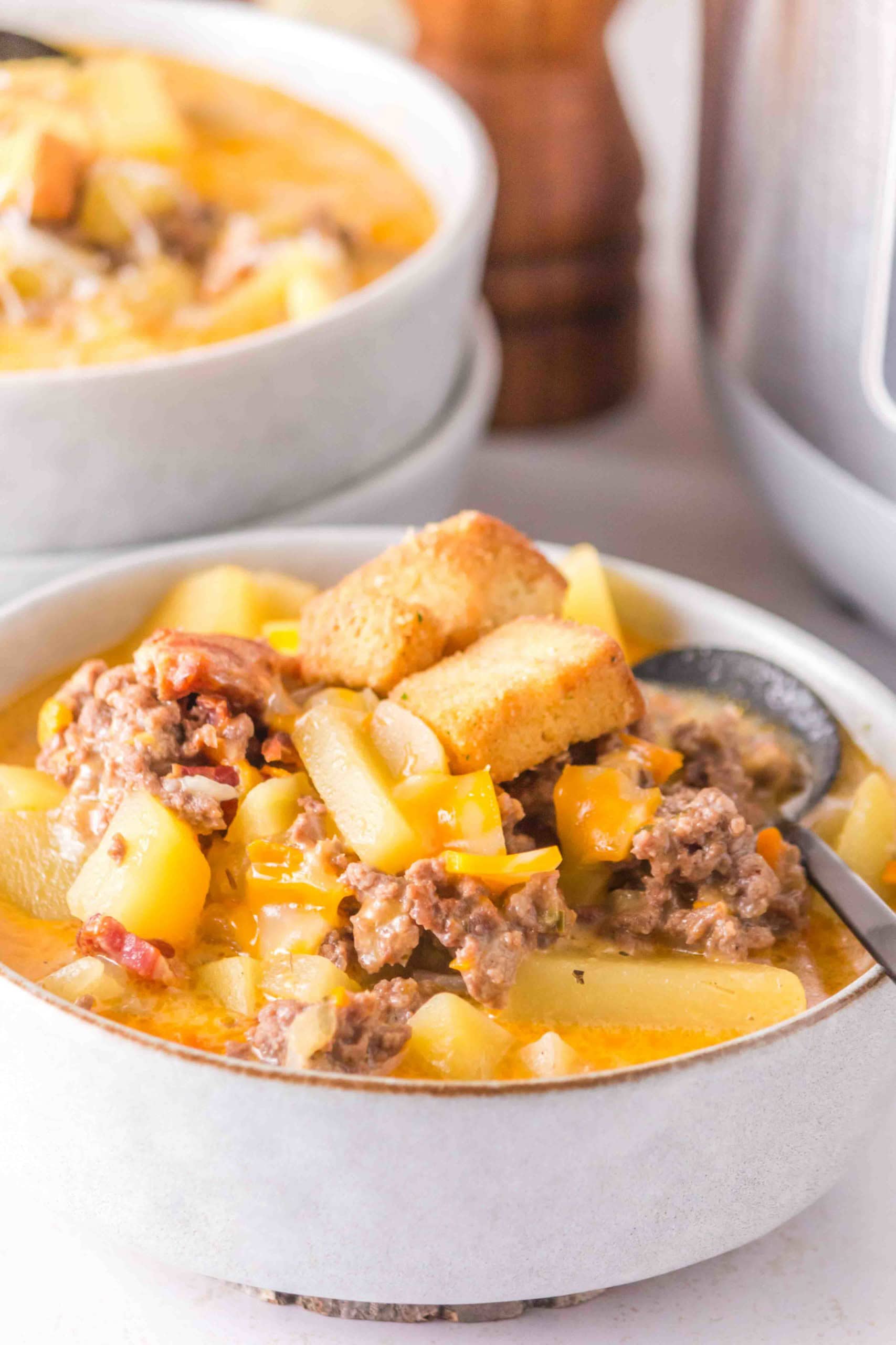 Gluten-Free Slow Cooker Cheeseburger Soup