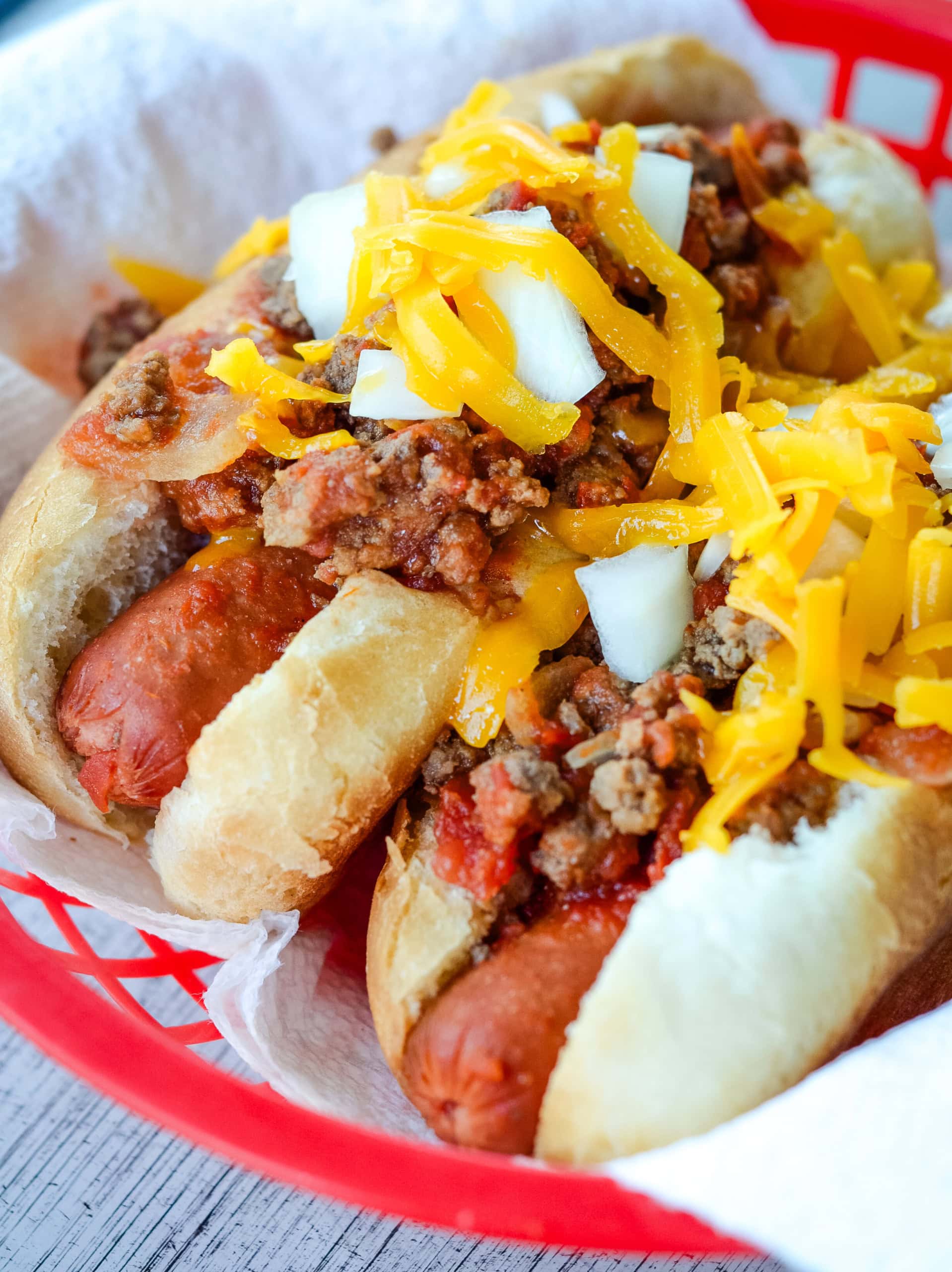 Slow Cooker Chili Dogs