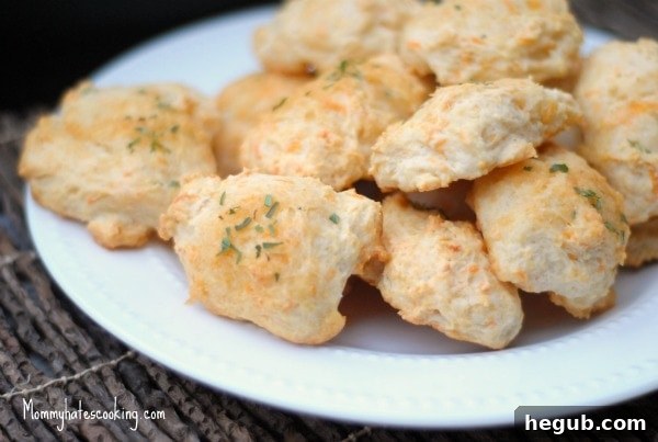 Cheddar Bay Biscuits