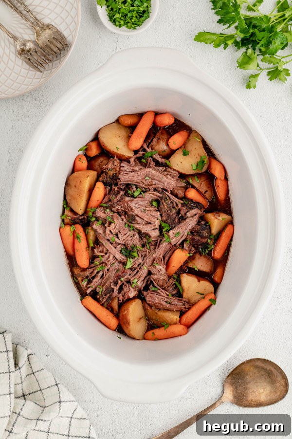 Tender 4-Ingredient Slow Cooker Roast Beef 2 Tender 4-ingredient slow cooker roast beef with vegetables