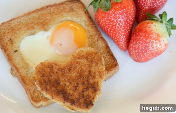 Eggs in a Basket - Classic and Fun Breakfast Toast with an Egg