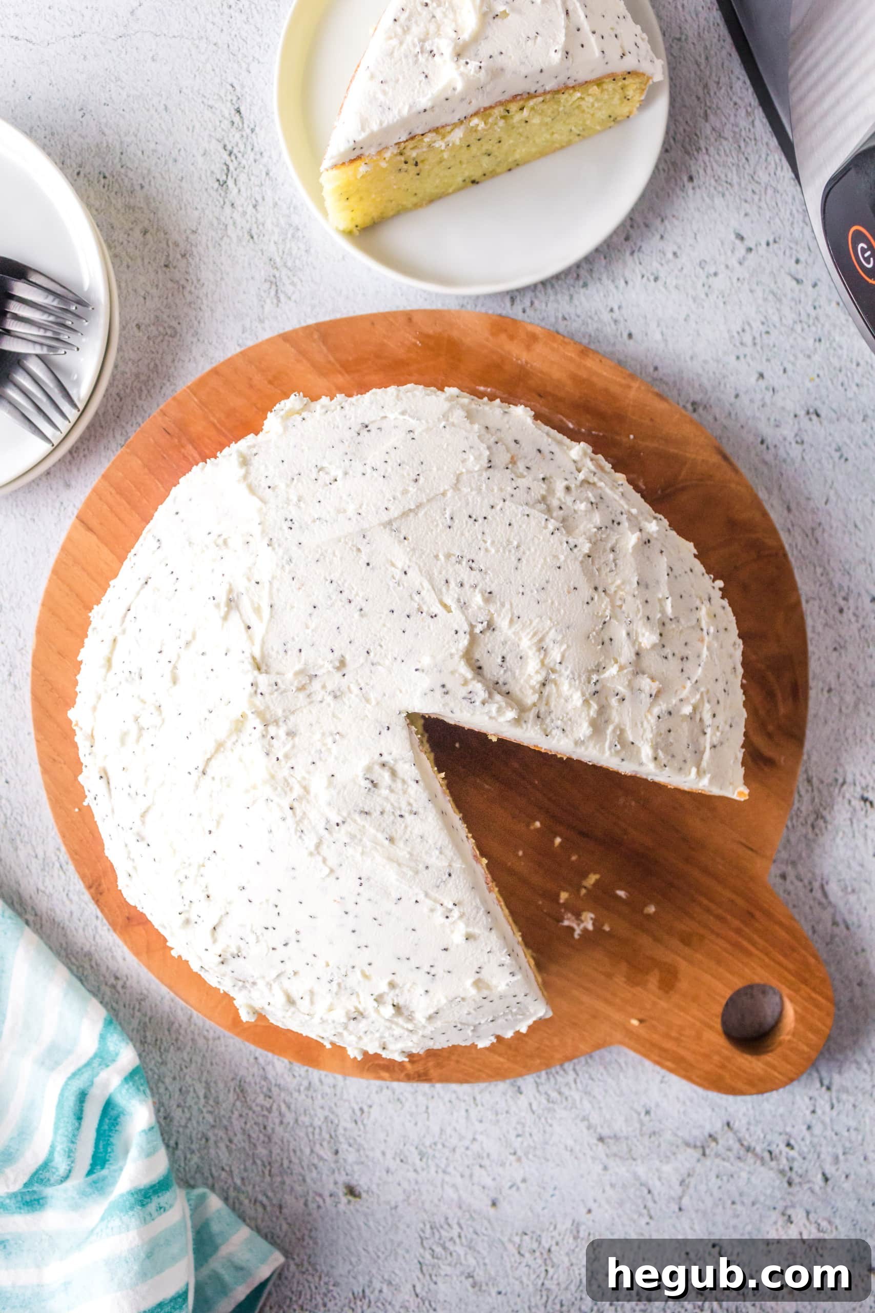 Ninja Foodi Lemon Poppy Seed Cake