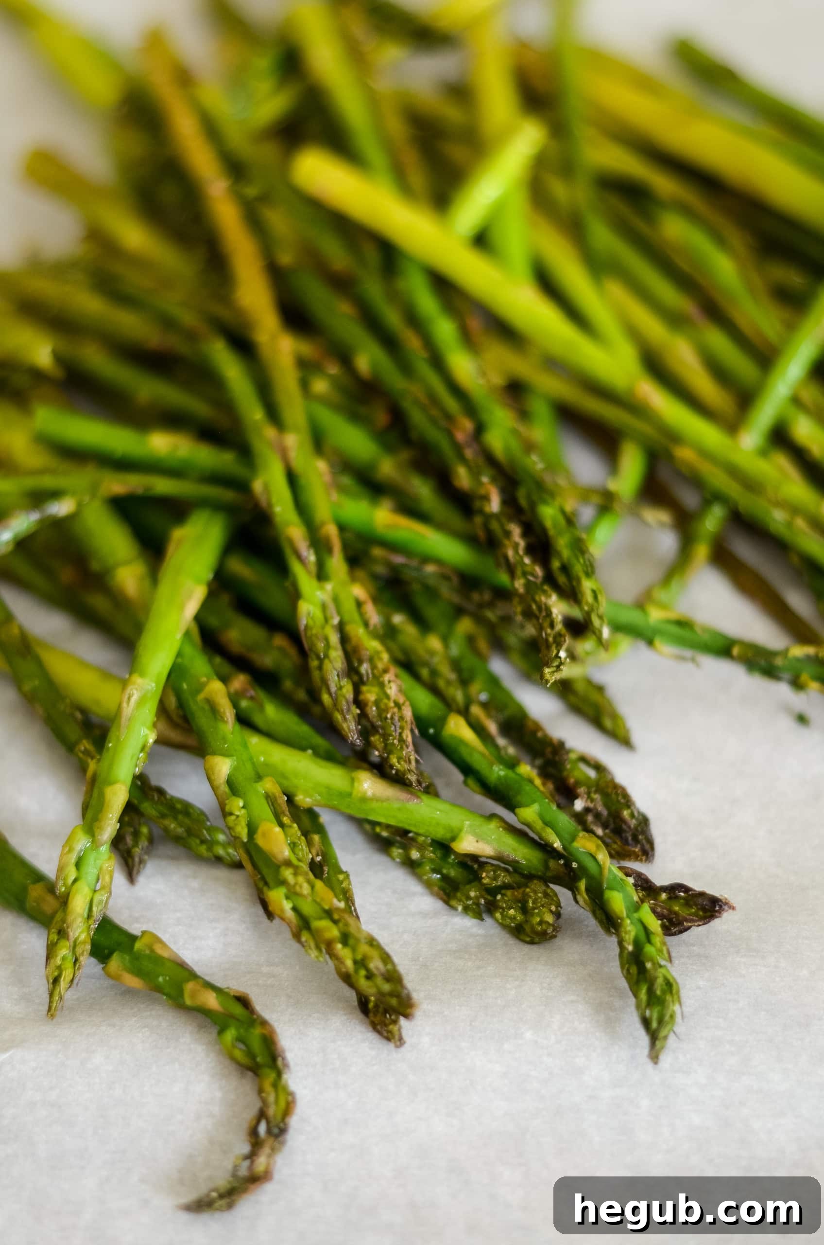 Simple and delicious grilled asparagus recipe.