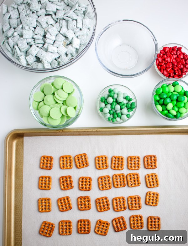 grinch pretzel bites