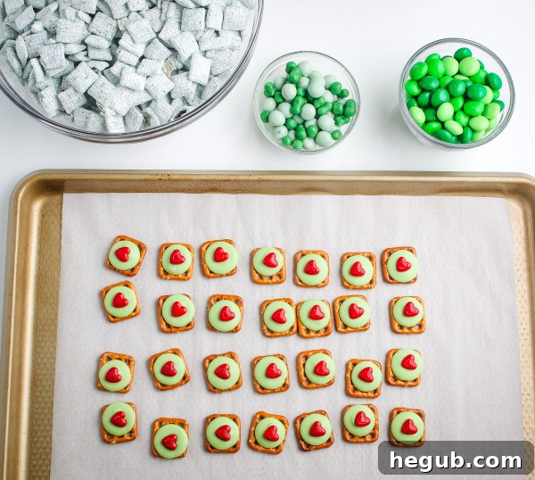 grinch pretzel bites