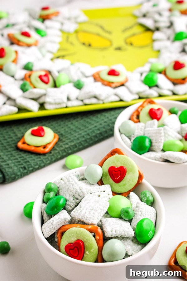grinch snack mix, festive Christmas snack mix, holiday party treat