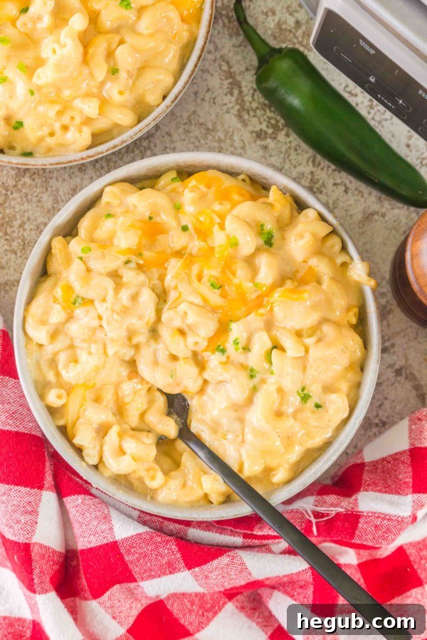 slow cooker mac and cheese with green chiles